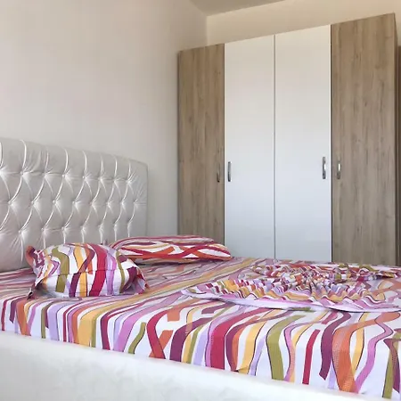 بيت ضيافة Dukaj Appartments *