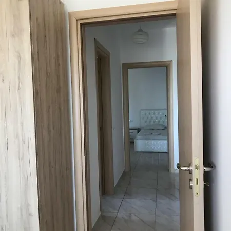 Dukaj Appartments فلورا