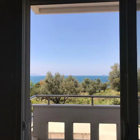 بيت ضيافة Dukaj Appartments فلورا