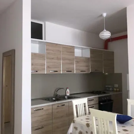 Dukaj Appartments فلورا